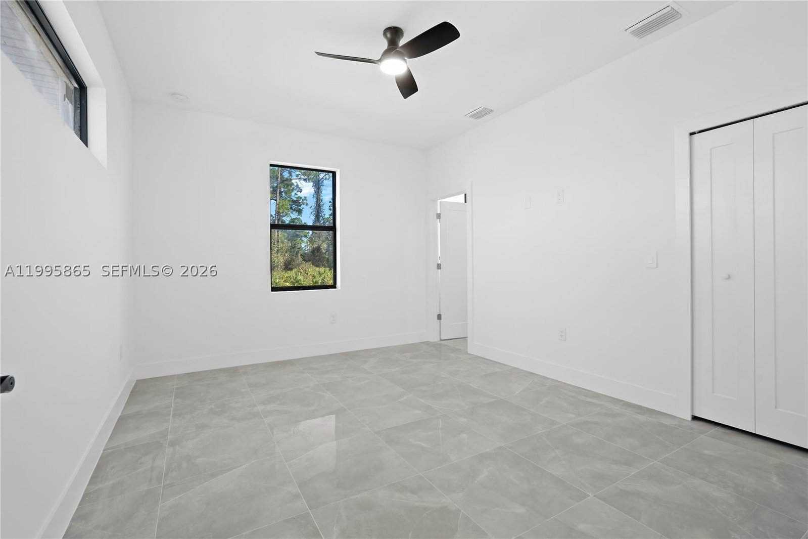 Real estate property located at 322 LOIRE AVE S, Lee, Lehigh Acres, Lehigh Acres, FL