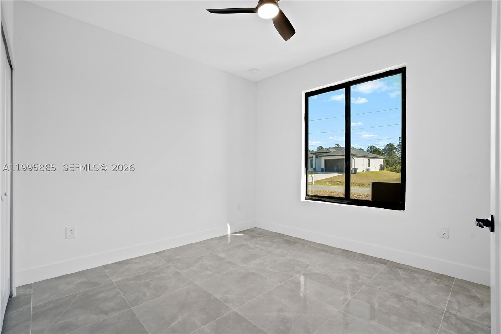 Real estate property located at 322 LOIRE AVE S, Lee, Lehigh Acres, Lehigh Acres, FL