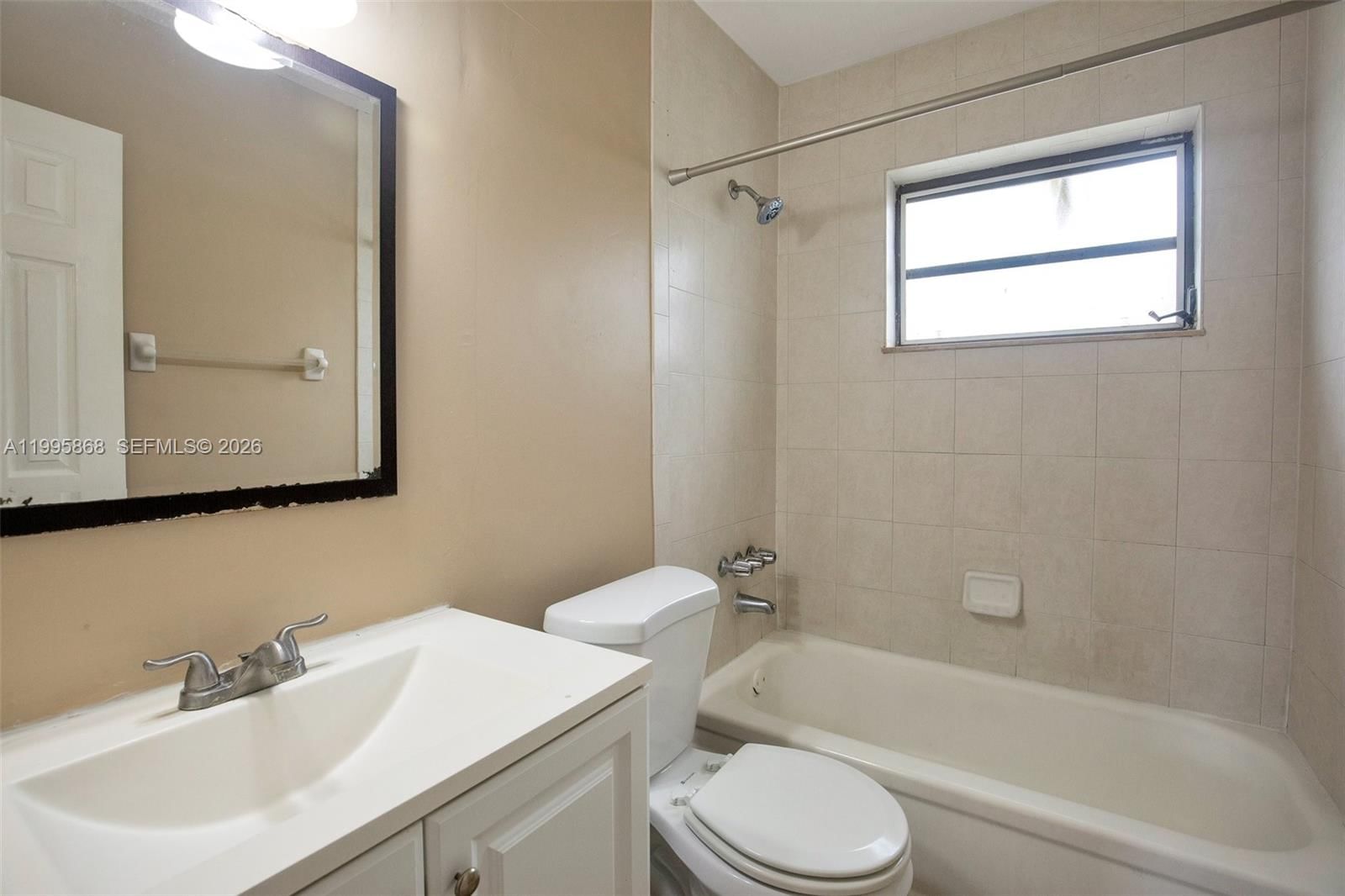 Real estate property located at 4061 Dixie Hwy #29, Broward, El Sol At Main Street Con, Oakland Park, FL