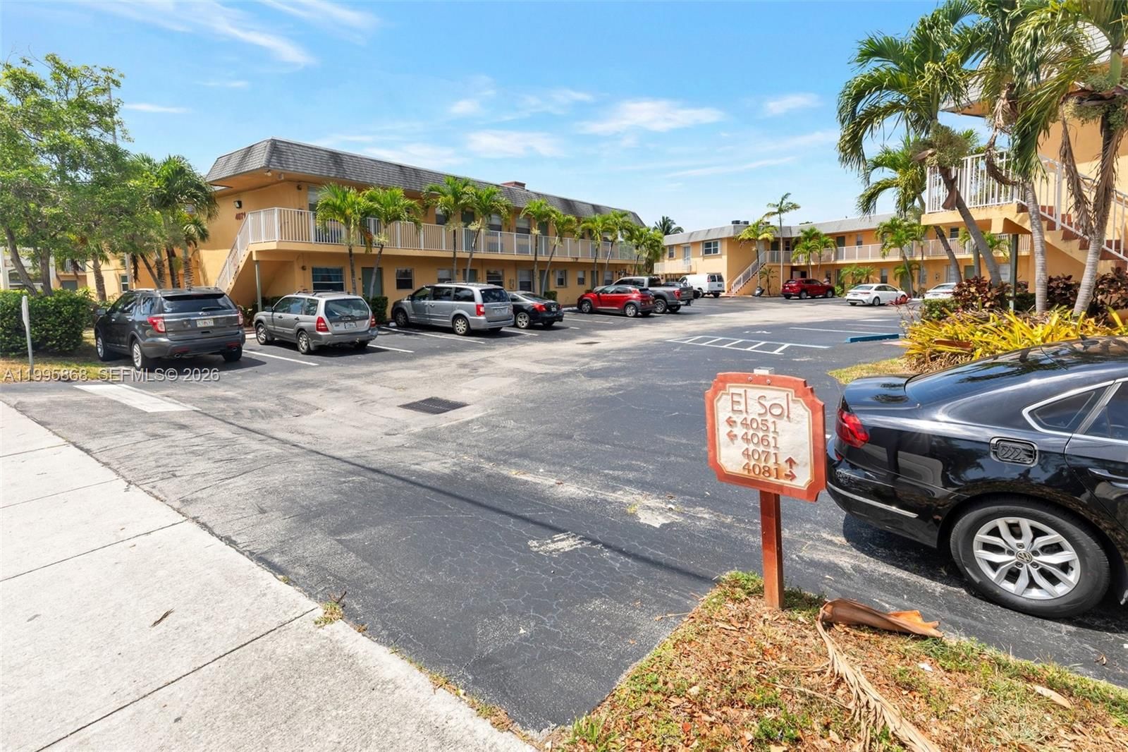 Real estate property located at 4061 Dixie Hwy #29, Broward, El Sol At Main Street Con, Oakland Park, FL