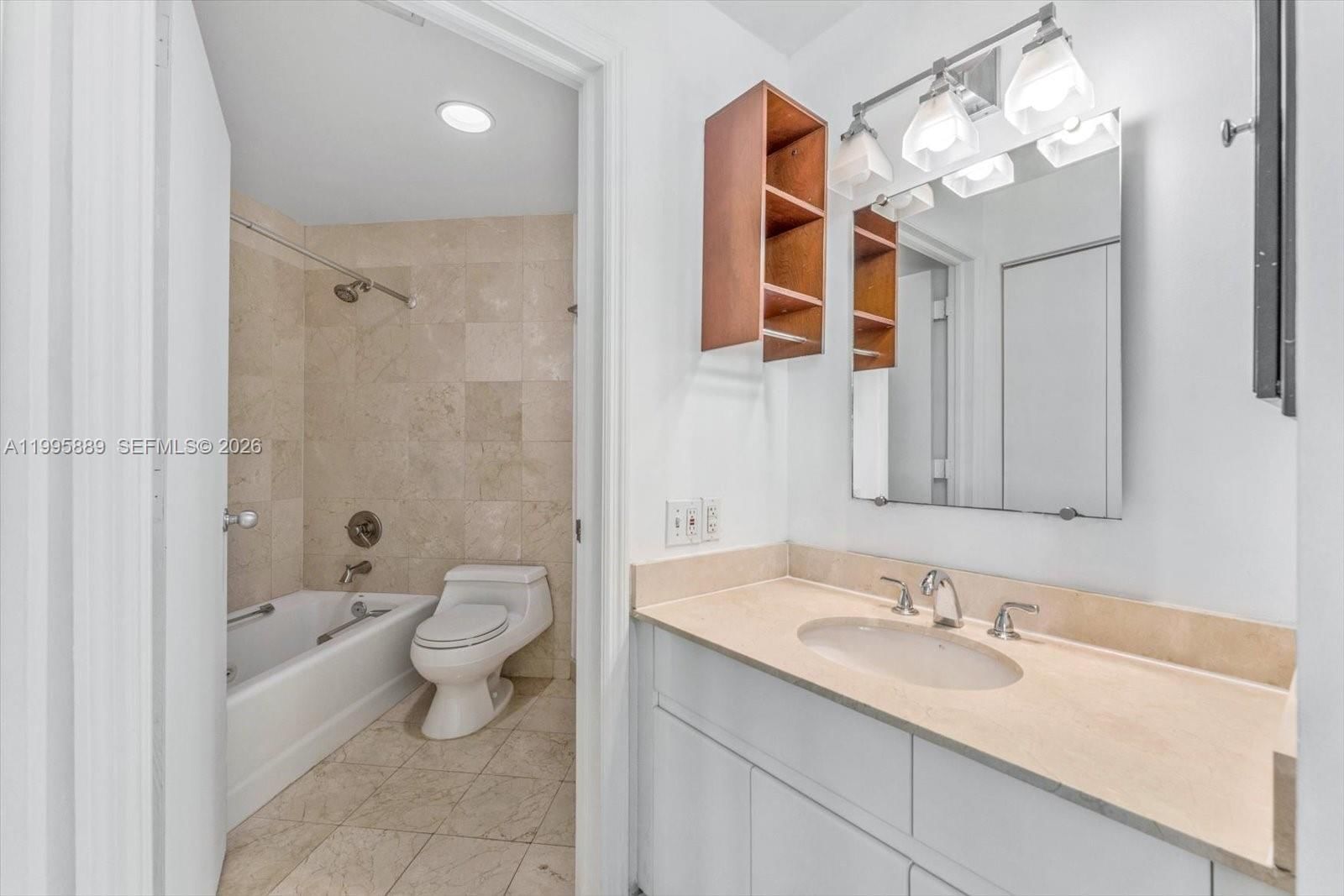 Real estate property located at 888 Brickell Key Dr #2201, Miami-dade, One Tequesta Point Condo, Miami, FL