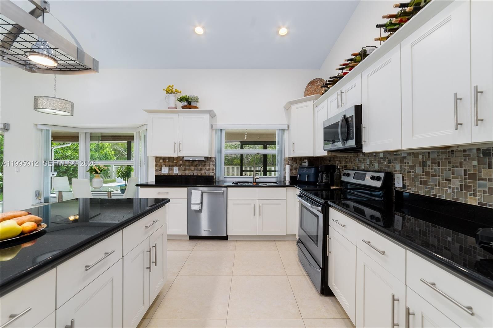 Real estate property located at 11690 Island Lakes Ln, Palm Beach, Island Lakes Sec 1 1, Boca Raton, FL
