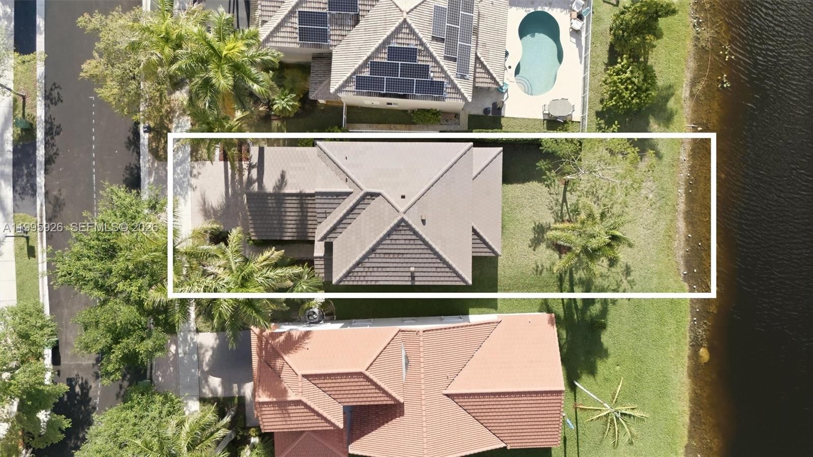Real estate property located at 1326 Canary Island Dr, Broward, Sector 2- Parcels 21b 22, Weston, FL