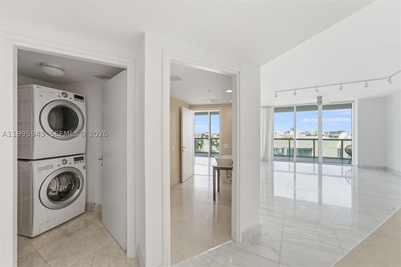 Real estate property located at 450 Alton Rd #910, Miami-dade, Icon Condo, Miami Beach, FL