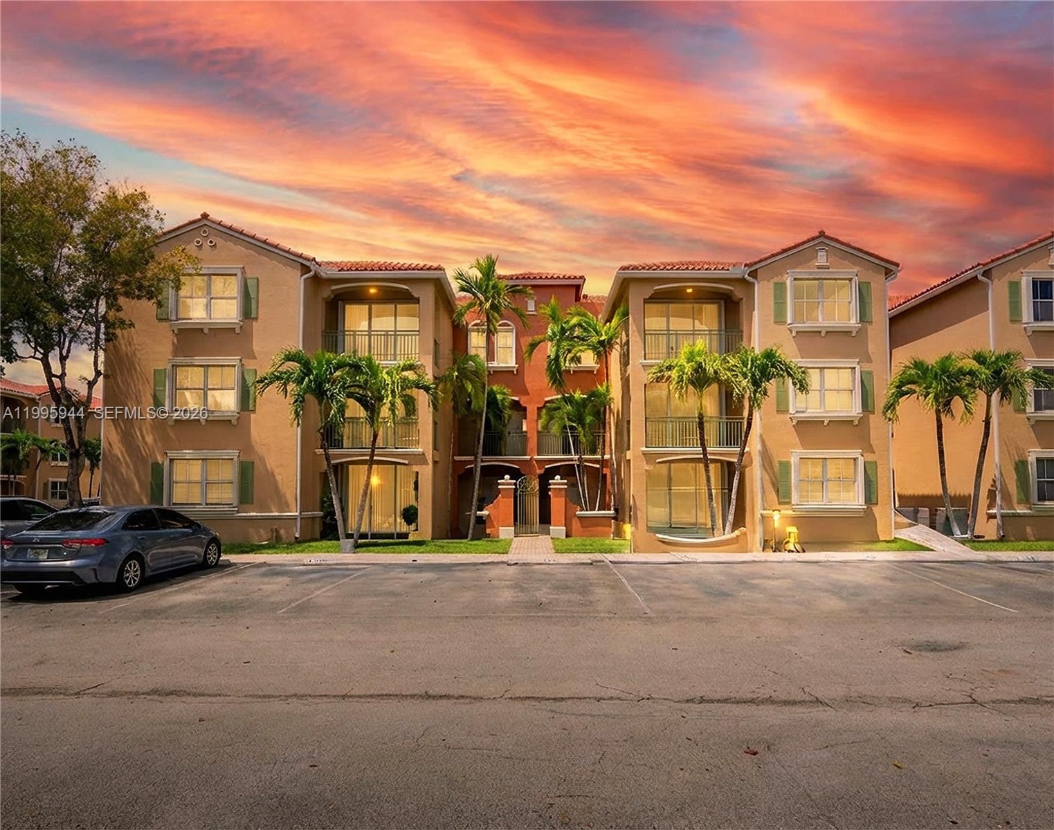 Real estate property located at 6420 114th Ave #1332, Miami-dade, The Courts At Doral Isles, Doral, FL