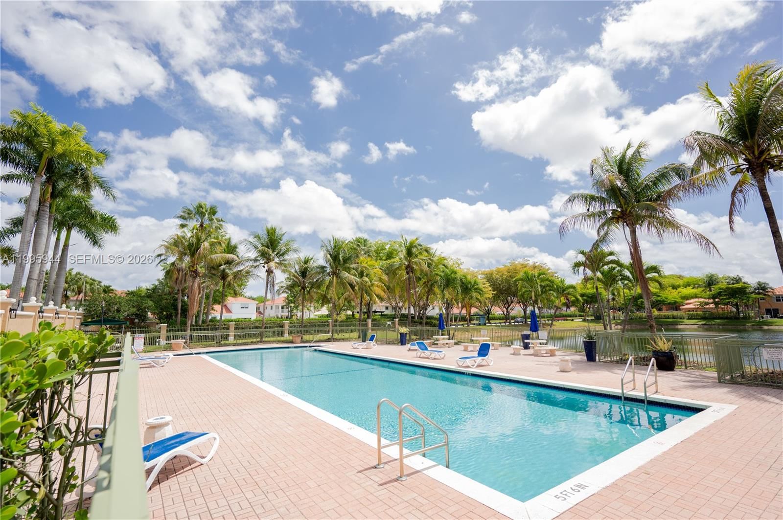 Real estate property located at 6420 114th Ave #1332, Miami-dade, The Courts At Doral Isles, Doral, FL