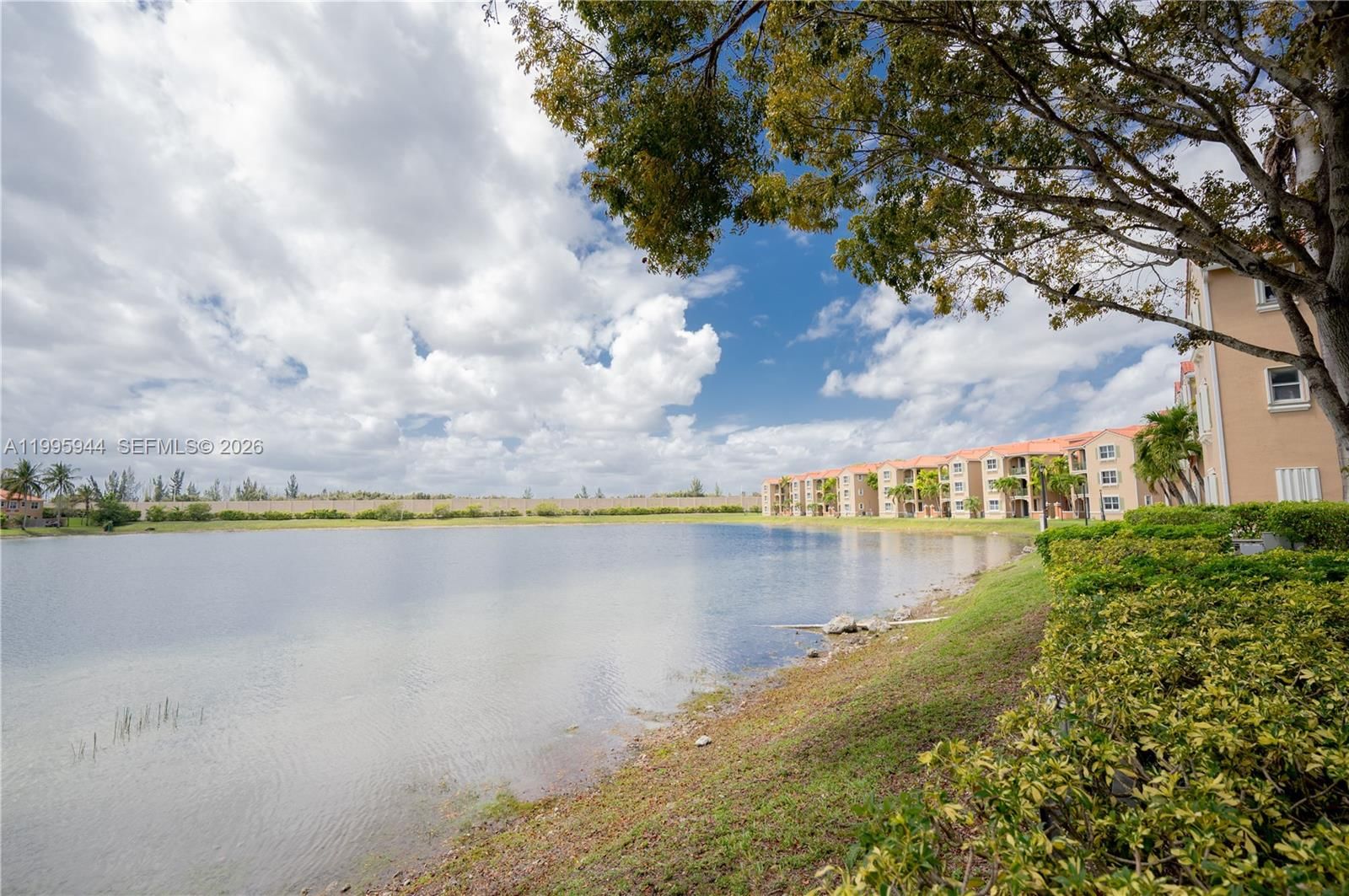 Real estate property located at 6420 114th Ave #1332, Miami-dade, The Courts At Doral Isles, Doral, FL