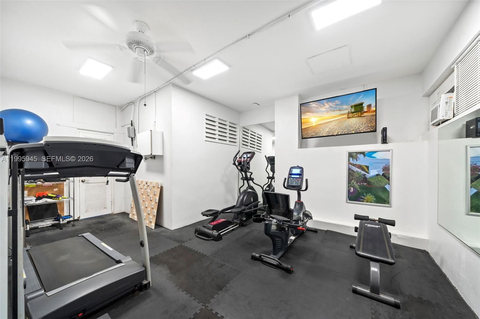 Real estate property located at 2840 Ocean Blvd #404, Broward, Sea Tower Apts Co-op, Fort Lauderdale, FL