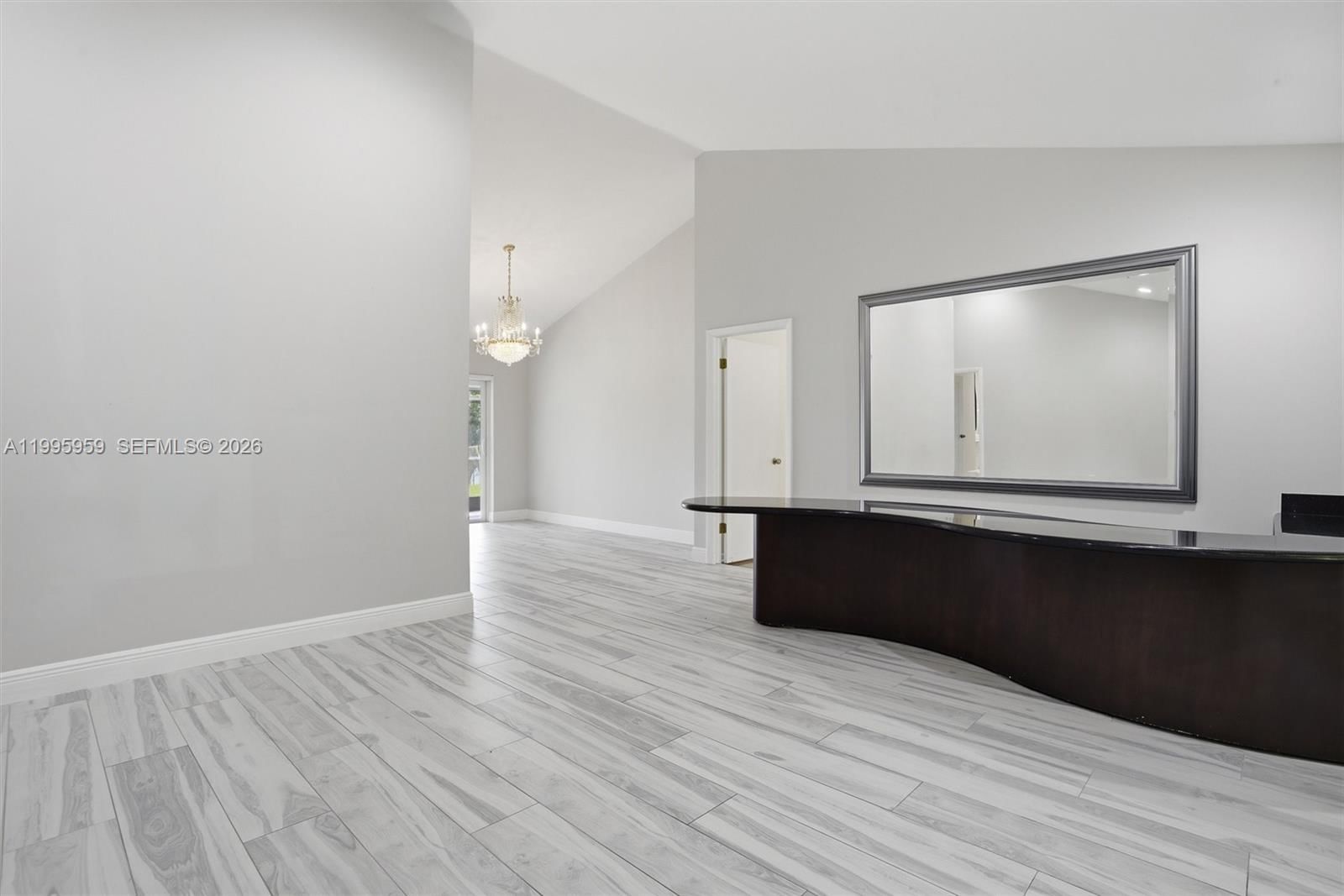 Real estate property located at 8230 55th Ct, Broward, Davie Lake Estates, Davie, FL