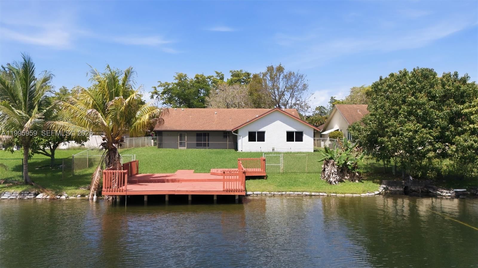 Real estate property located at 8230 55th Ct, Broward, Davie Lake Estates, Davie, FL