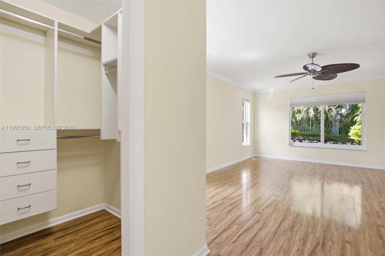 Real estate property located at 8230 55th Ct, Broward, Davie Lake Estates, Davie, FL