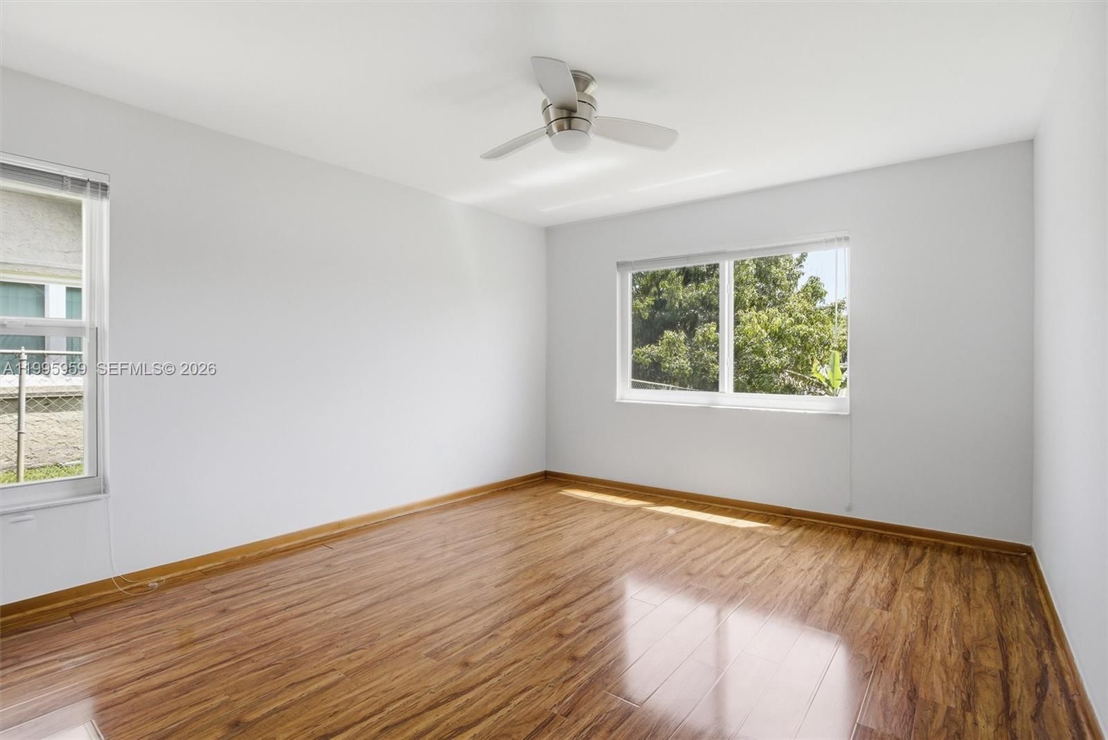 Real estate property located at 8230 55th Ct, Broward, Davie Lake Estates, Davie, FL