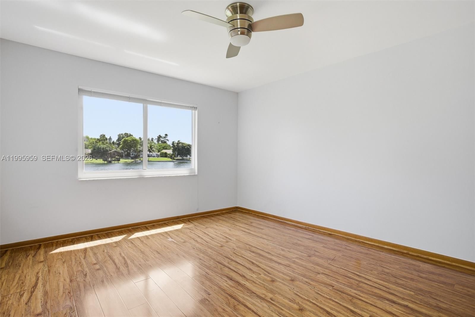 Real estate property located at 8230 55th Ct, Broward, Davie Lake Estates, Davie, FL