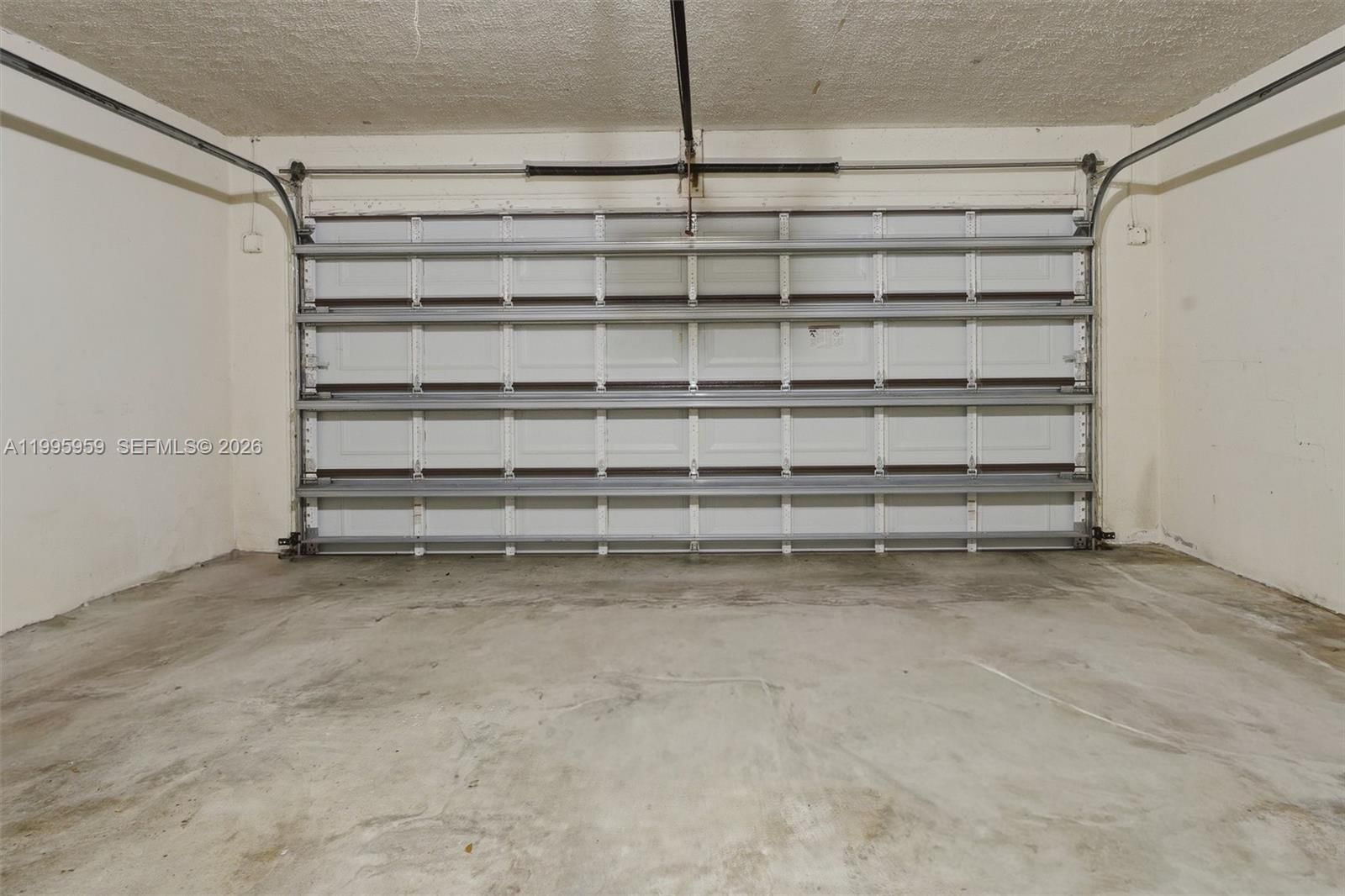 Real estate property located at 8230 55th Ct, Broward, Davie Lake Estates, Davie, FL