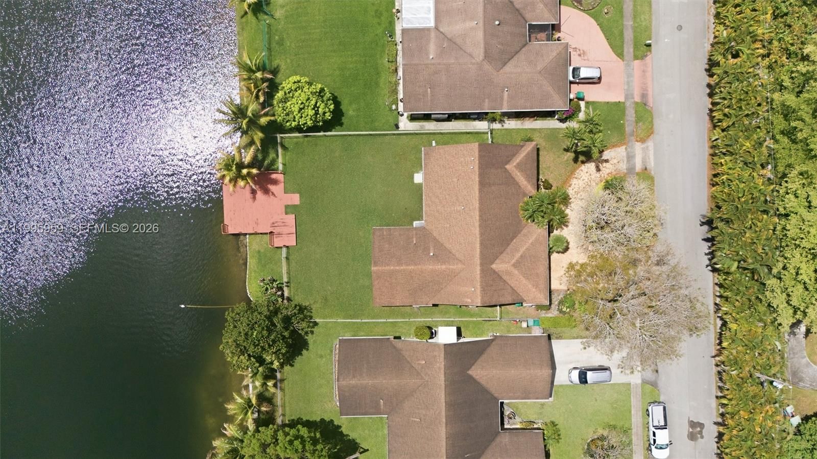 Real estate property located at 8230 55th Ct, Broward, Davie Lake Estates, Davie, FL