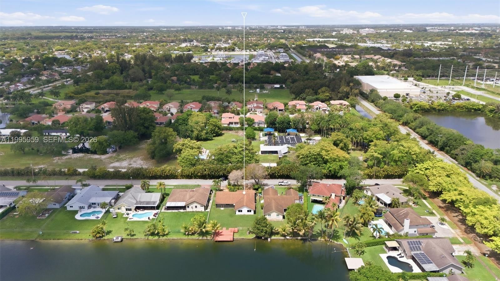 Real estate property located at 8230 55th Ct, Broward, Davie Lake Estates, Davie, FL