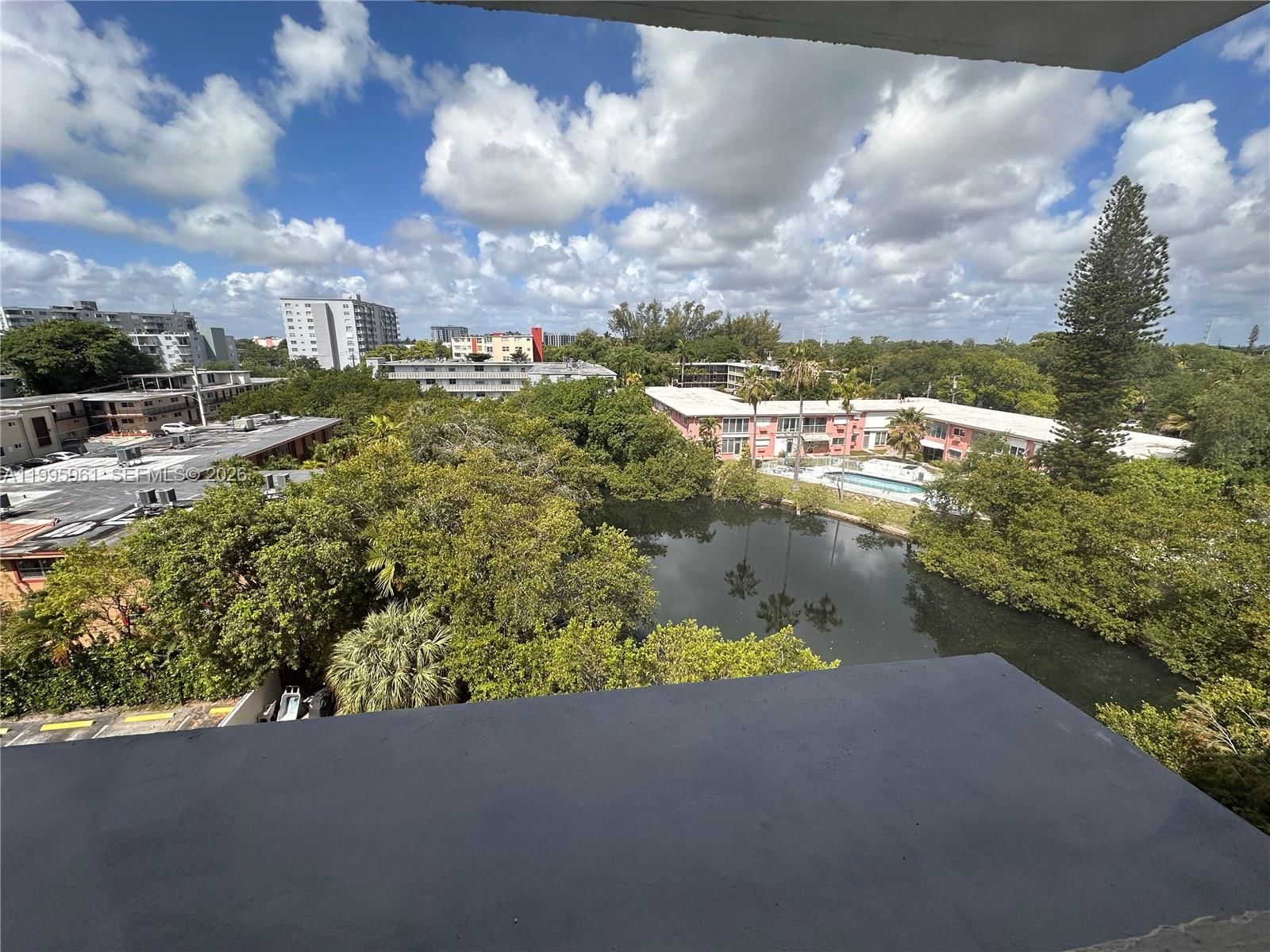 Real estate property located at 12590 16th Ave #608, Miami-dade, 12590 Coronado Towers Con, North Miami, FL