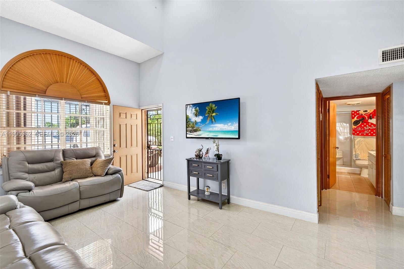 Real estate property located at 7821 9th Ter, Miami-dade, Amend Plat Of F R F Sub, Miami, FL