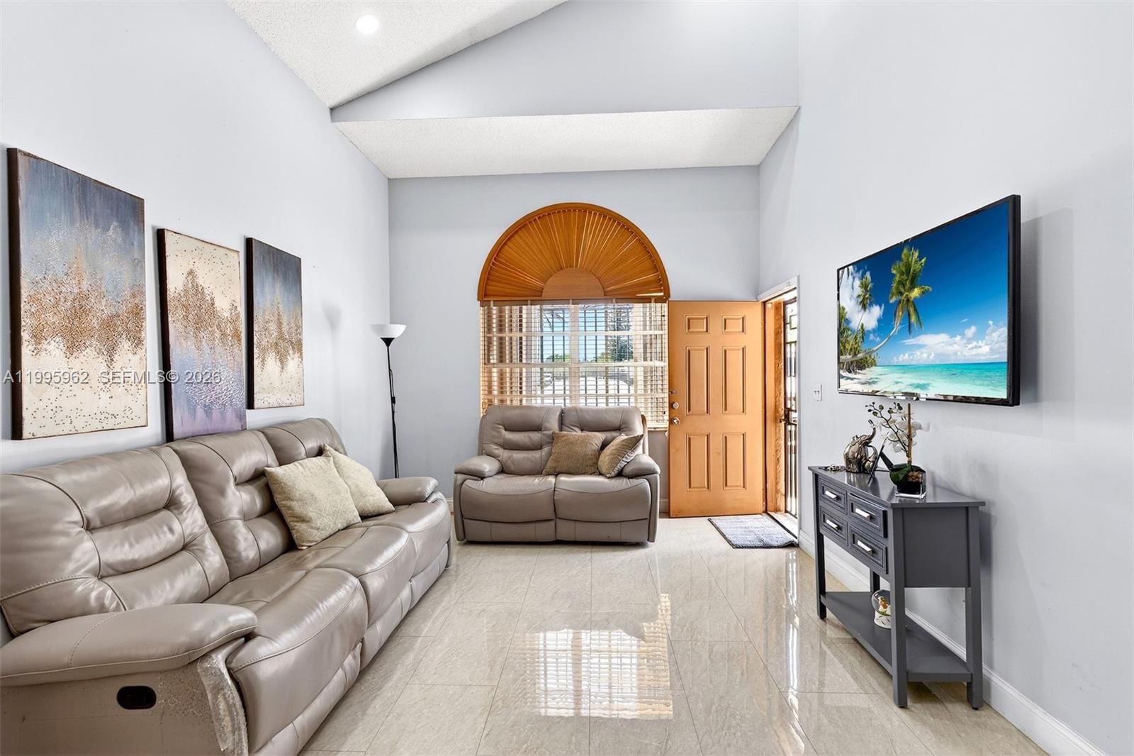 Real estate property located at 7821 9th Ter, Miami-dade, Amend Plat Of F R F Sub, Miami, FL