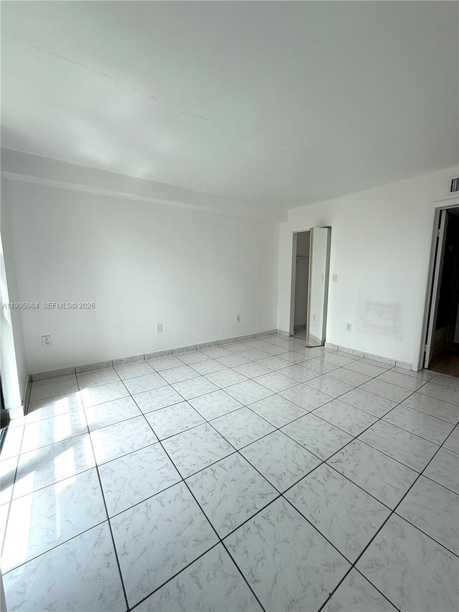 Real estate property located at 11750 18th St #314-1, Miami-dade, International Park I Cond, Miami, FL