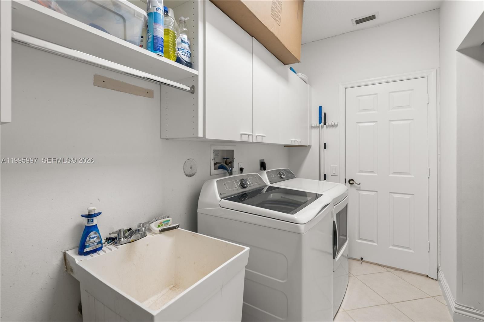 Real estate property located at 3706 Vista Way, Broward, Sectors 8 9 And 10 Plat, Weston, FL