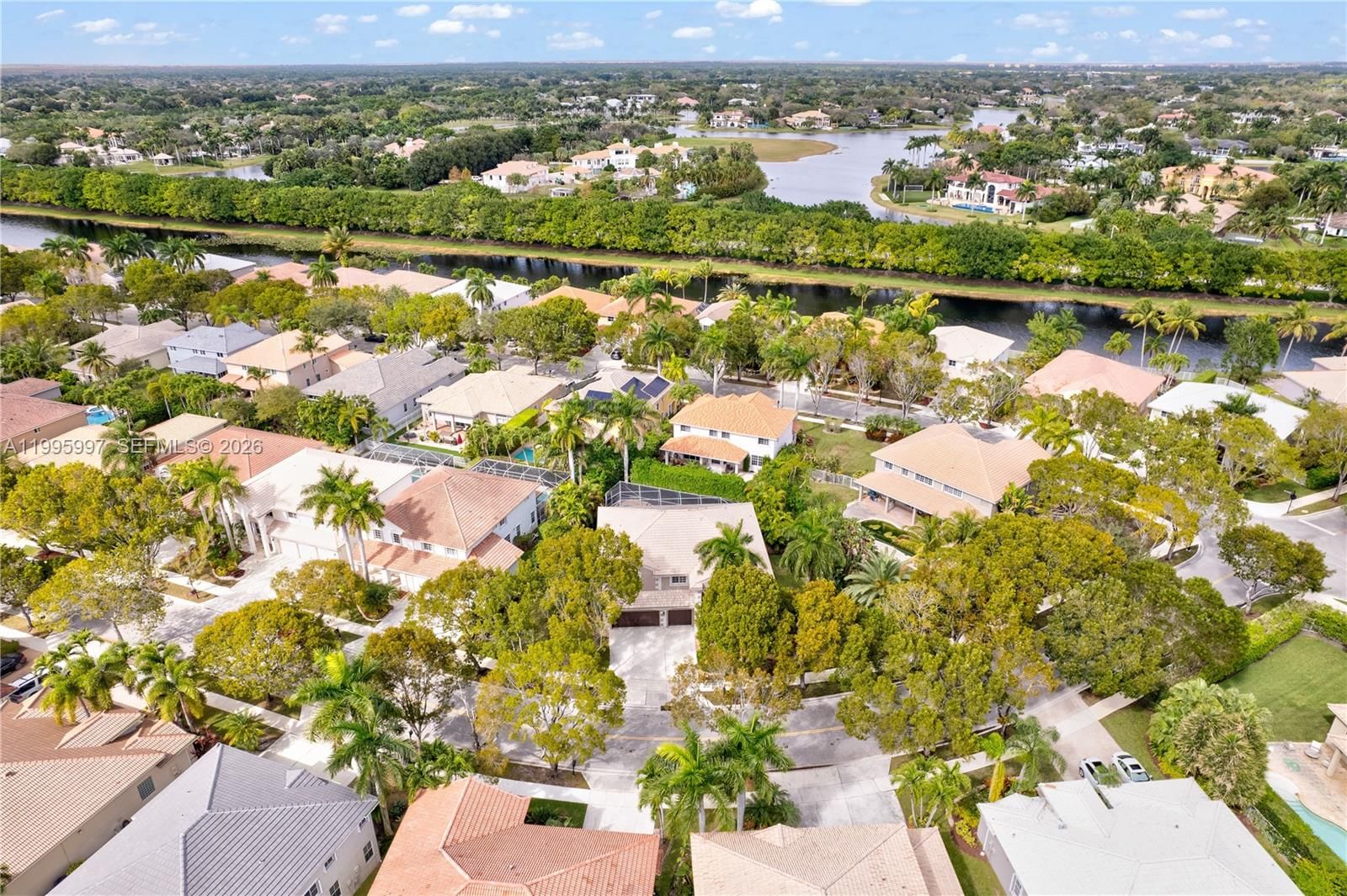 Real estate property located at 3706 Vista Way, Broward, Sectors 8 9 And 10 Plat, Weston, FL