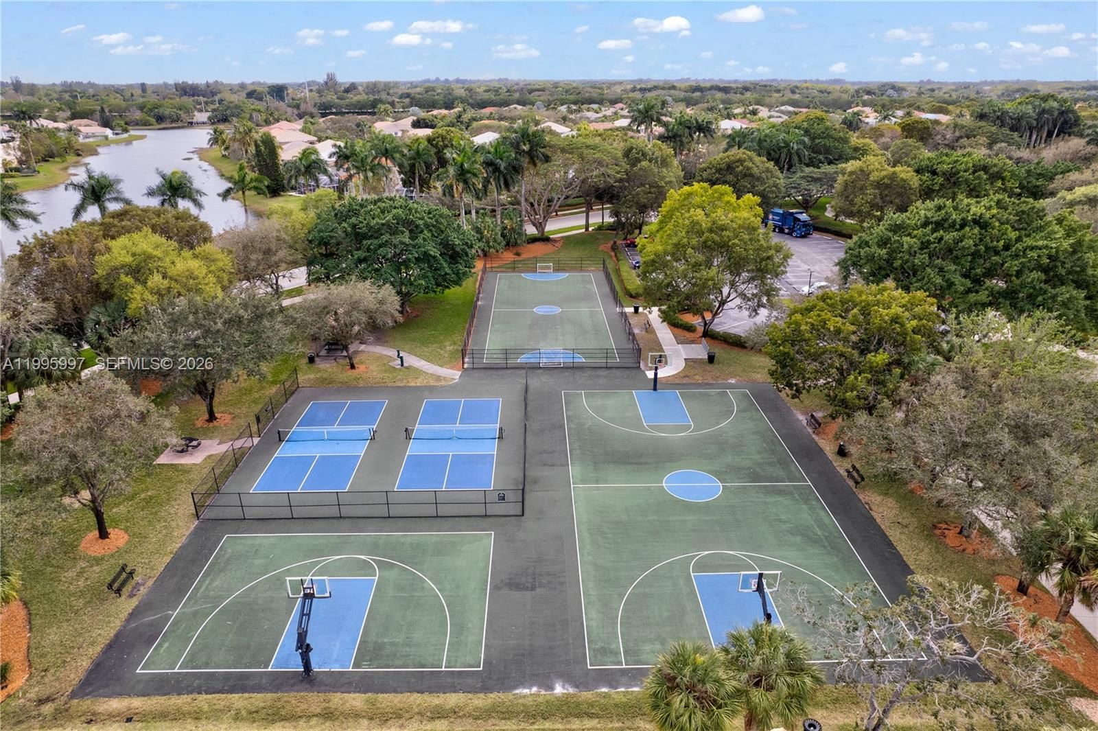 Real estate property located at 3706 Vista Way, Broward, Sectors 8 9 And 10 Plat, Weston, FL