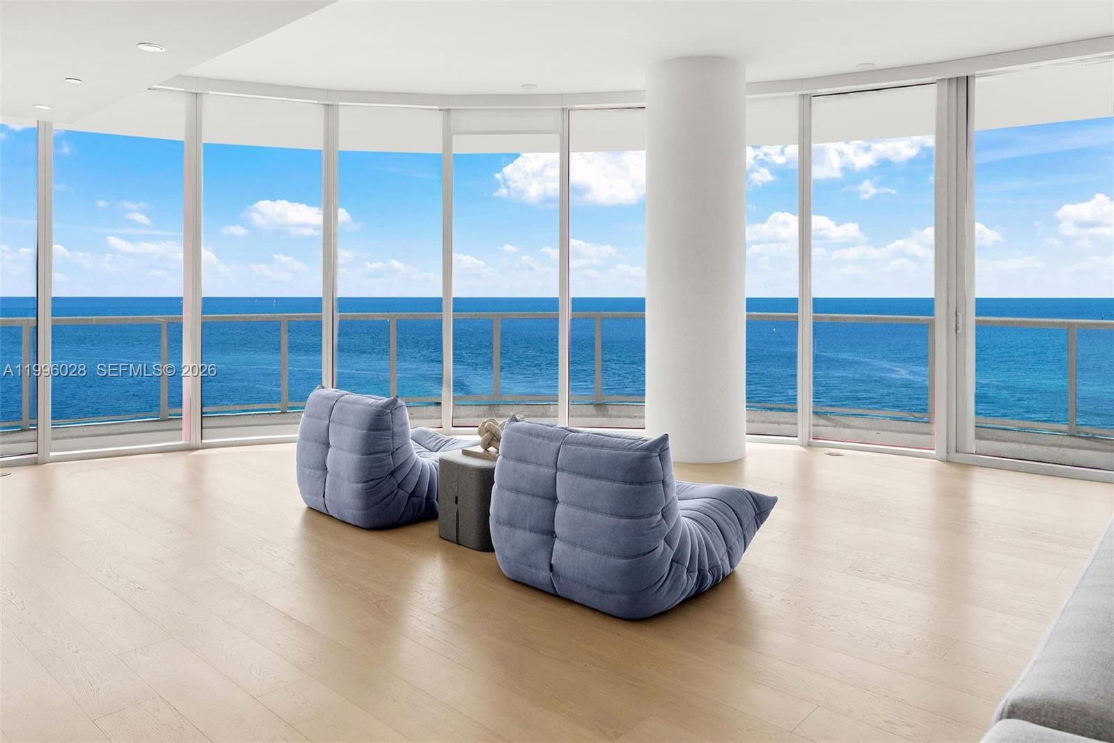 Real estate property located at 100 Pointe Dr #1906/07, Miami-dade, Continuum On South Beach, Miami Beach, FL