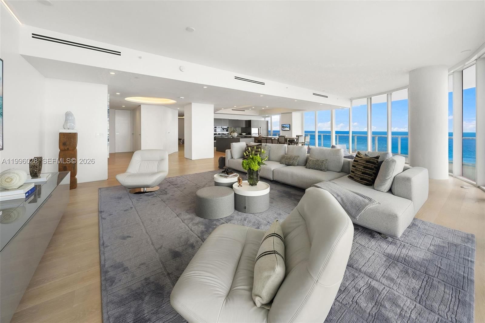 Real estate property located at 100 Pointe Dr #1906/07, Miami-dade, Continuum On South Beach, Miami Beach, FL
