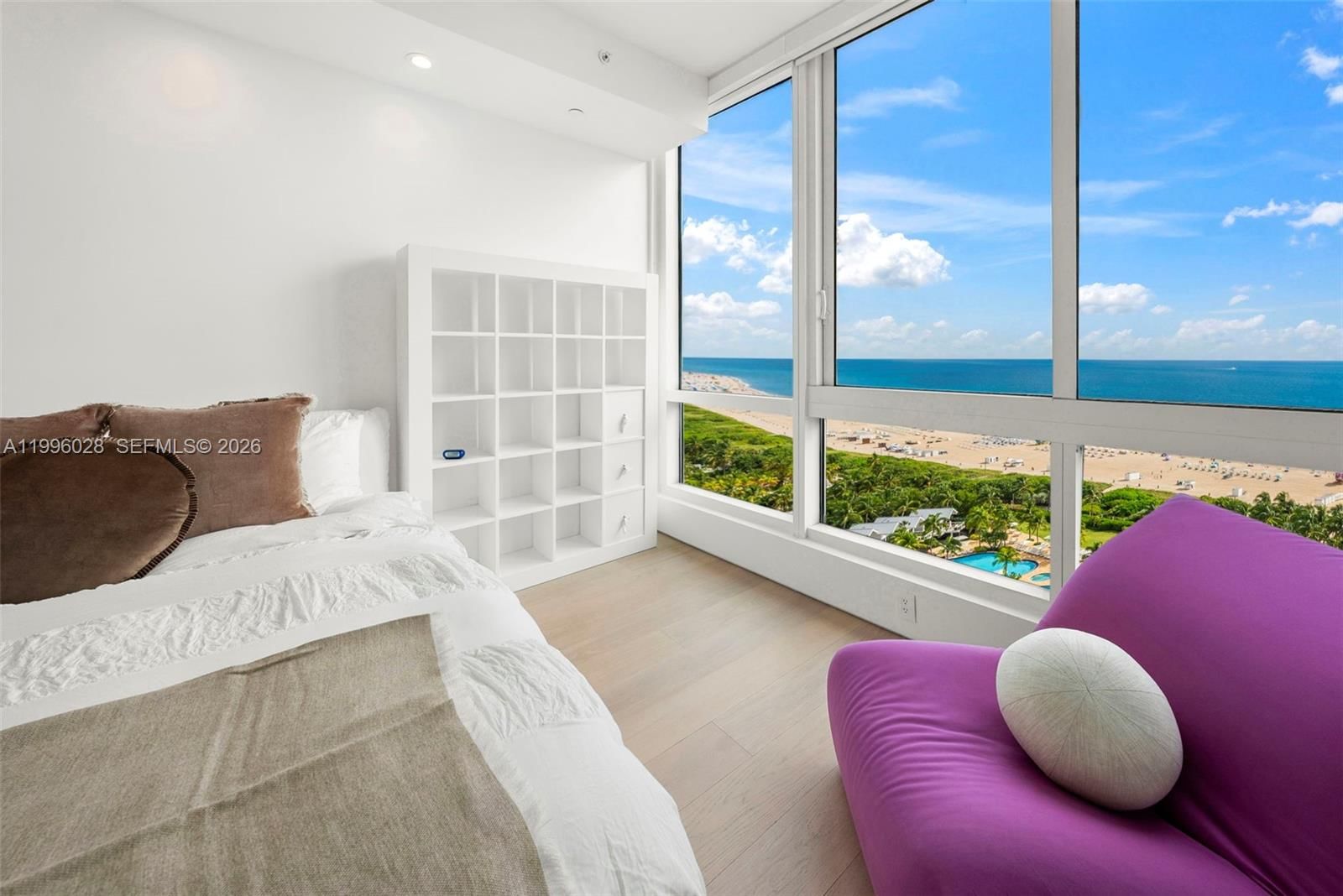 Real estate property located at 100 Pointe Dr #1906/07, Miami-dade, Continuum On South Beach, Miami Beach, FL