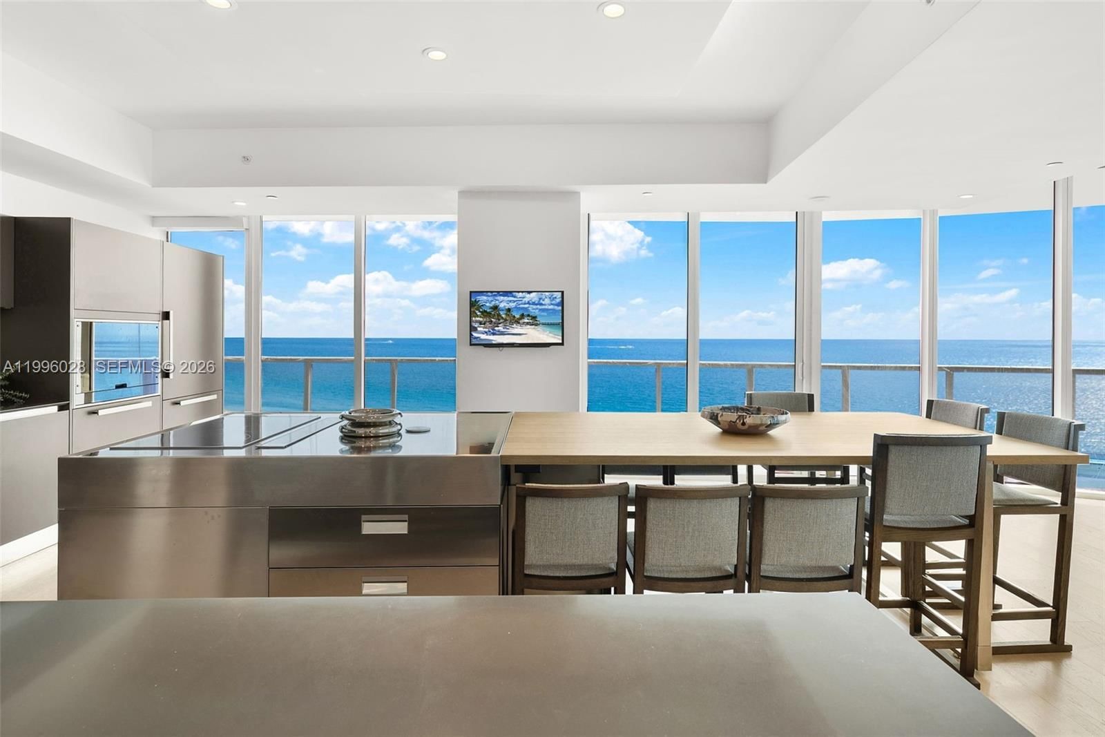 Real estate property located at 100 Pointe Dr #1906/07, Miami-dade, Continuum On South Beach, Miami Beach, FL