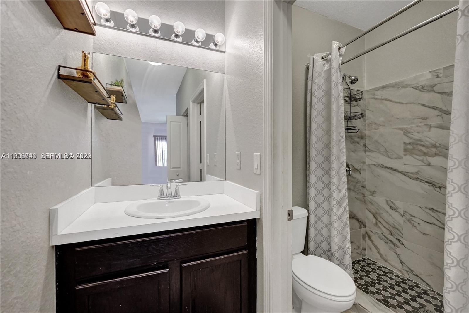 Real estate property located at 3540 30th Pl, Broward, Edc Associates Plat, Lauderdale Lakes, FL