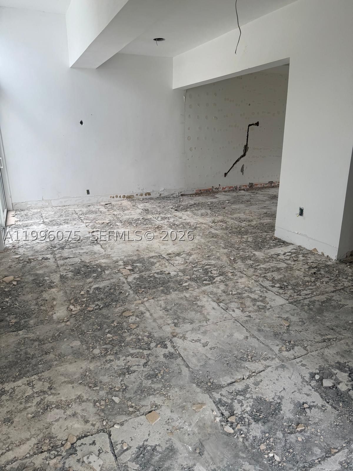 Real estate property located at 290 125th Ave, Miami-dade, Sweetwater Ests Sub, Miami, FL
