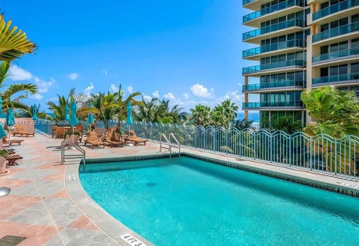 Real estate property located at 1500 Ocean Dr #904, Miami-dade, 1500 Ocean Drive Condo, Miami Beach, FL