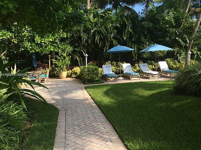 Real estate property located at 1500 Ocean Dr #904, Miami-dade, 1500 Ocean Drive Condo, Miami Beach, FL