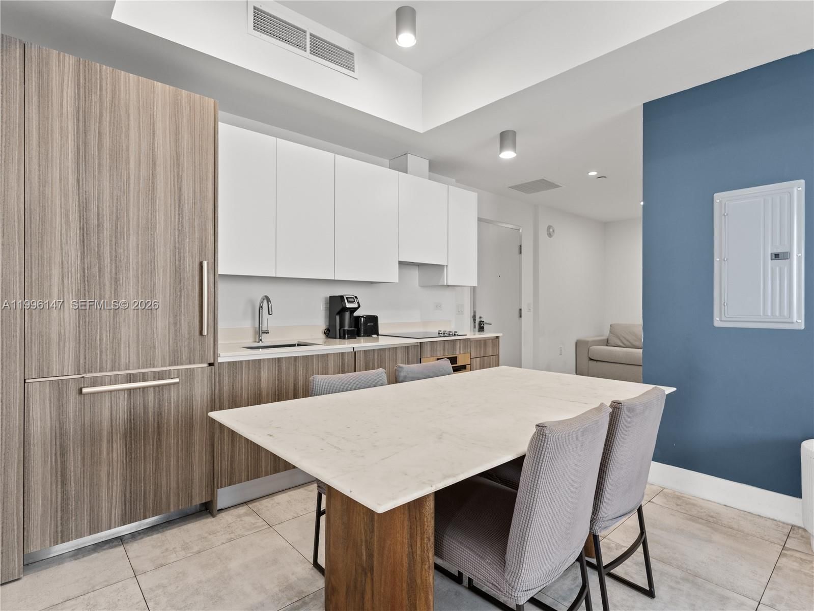 Real estate property located at 239 9th St #1403, Miami-dade, Smart Brickel Condo, Miami, FL