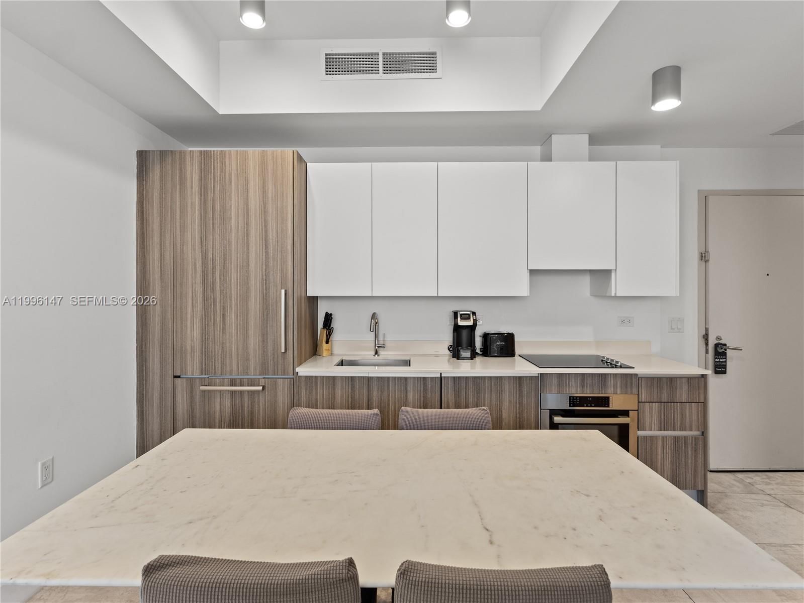 Real estate property located at 239 9th St #1403, Miami-dade, Smart Brickel Condo, Miami, FL