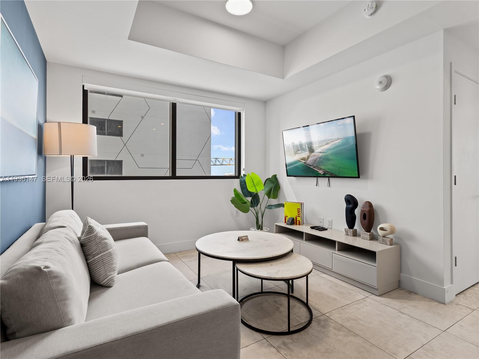 Real estate property located at 239 9th St #1403, Miami-dade, Smart Brickel Condo, Miami, FL