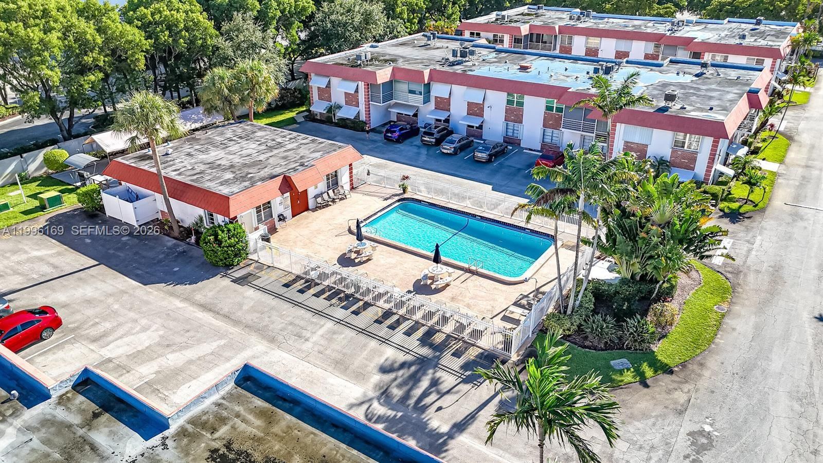 Real estate property located at 3550 8th Ave #409, Broward, Everett Arms No 4 Condo, Pompano Beach, FL