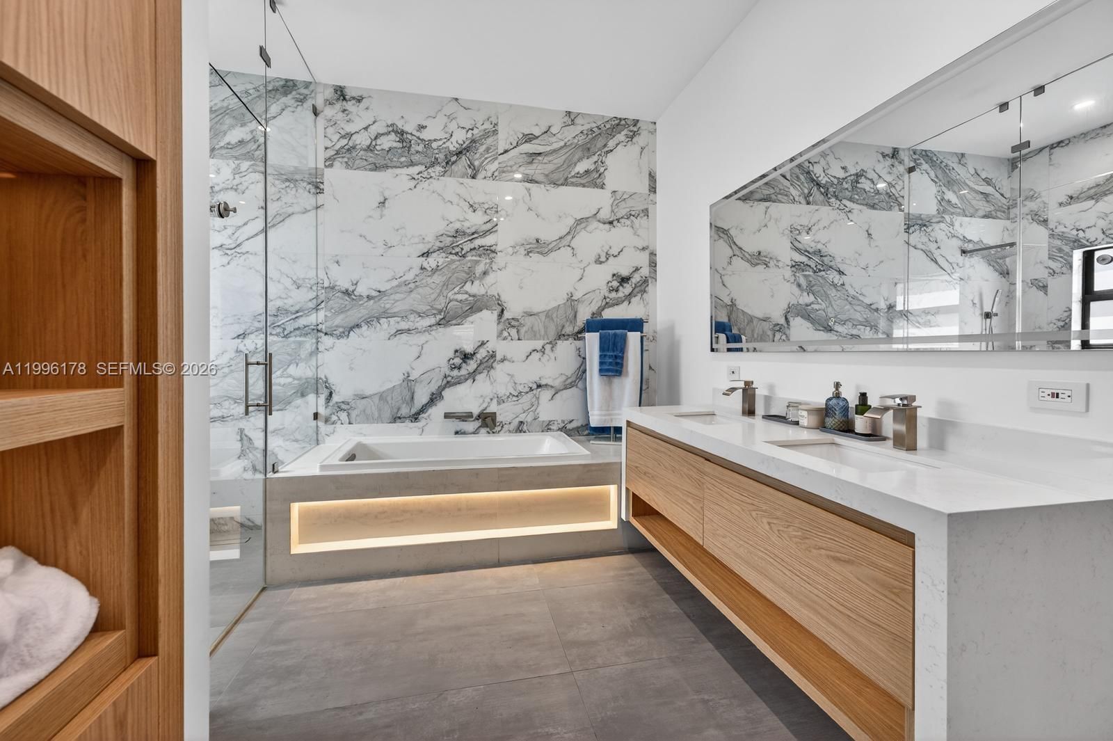 Real estate property located at 4120 106th Ter, Broward, Mystique, Davie, FL