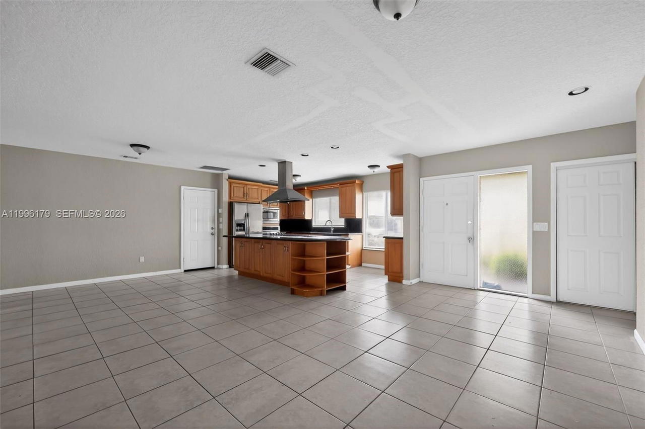 Real estate property located at 1104 12th St, Palm Beach, Boca Raton Square Unit 8, Boca Raton, FL