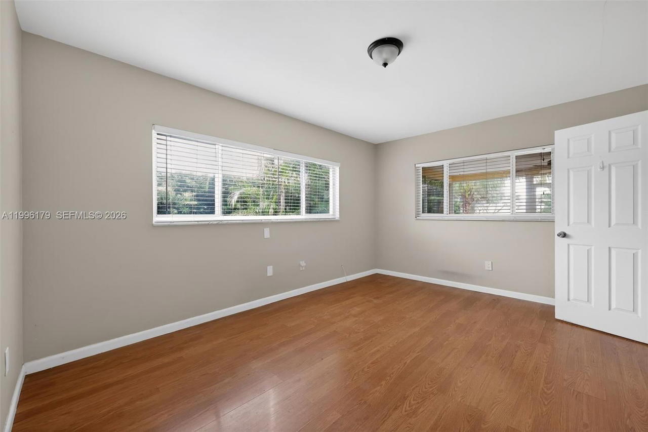 Real estate property located at 1104 12th St, Palm Beach, Boca Raton Square Unit 8, Boca Raton, FL