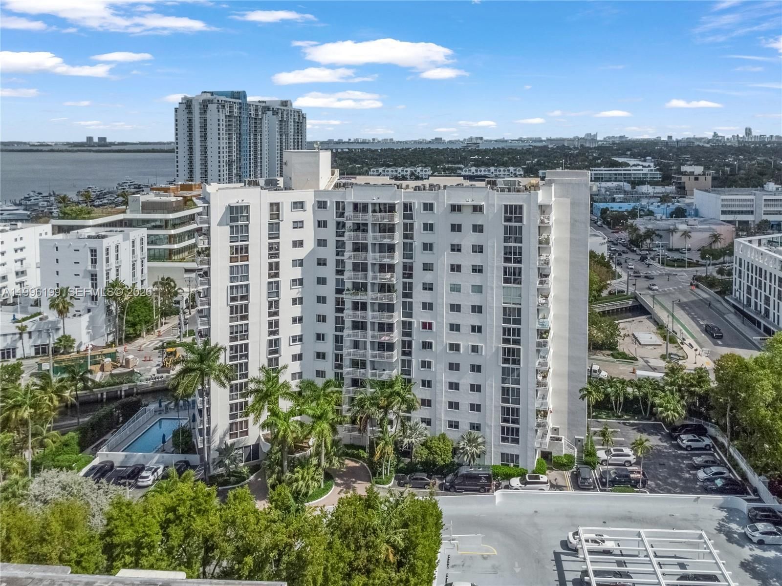Real estate property located at 1688 West Ave #408, Miami-dade, West Bay Plaza Condo, Miami Beach, FL