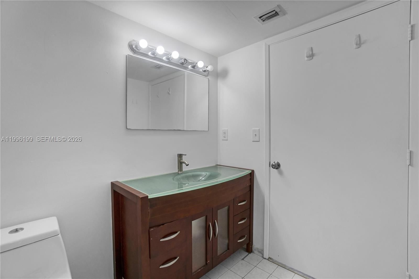 Real estate property located at 1688 West Ave #408, Miami-dade, West Bay Plaza Condo, Miami Beach, FL