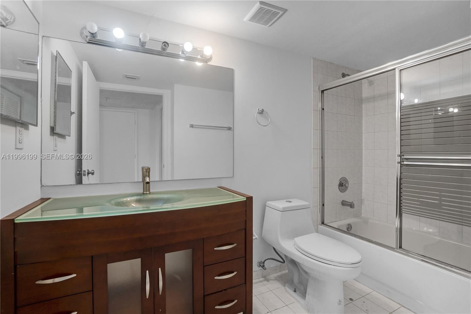 Real estate property located at 1688 West Ave #408, Miami-dade, West Bay Plaza Condo, Miami Beach, FL