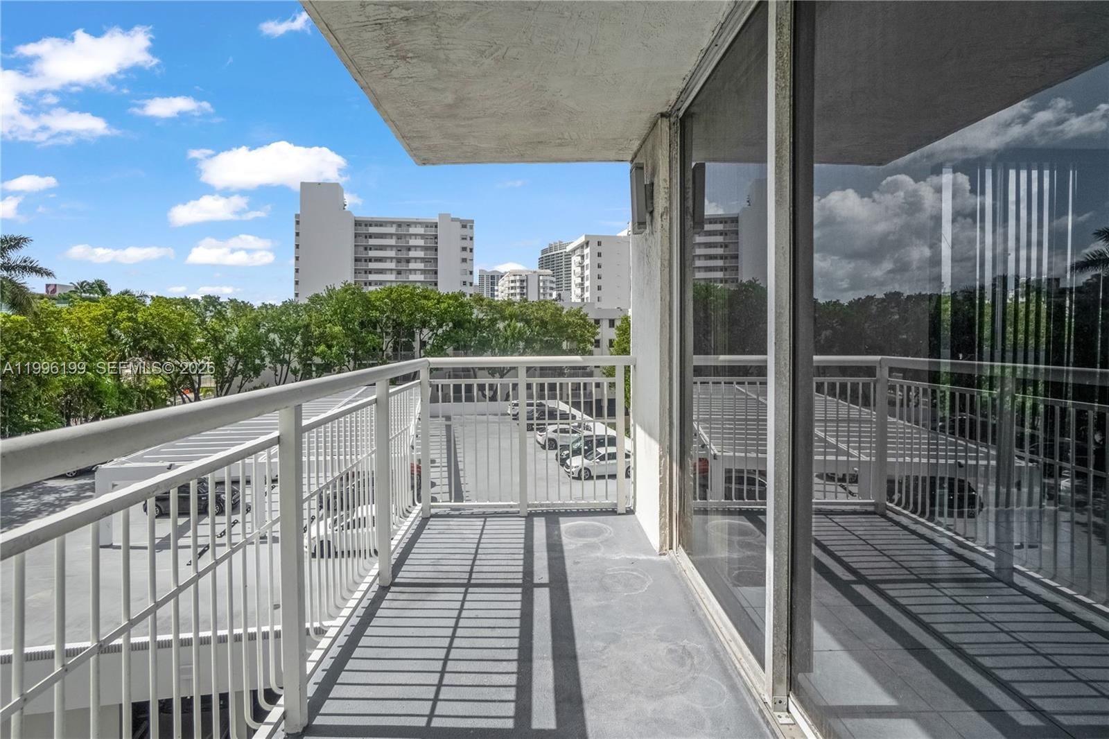 Real estate property located at 1688 West Ave #408, Miami-dade, West Bay Plaza Condo, Miami Beach, FL