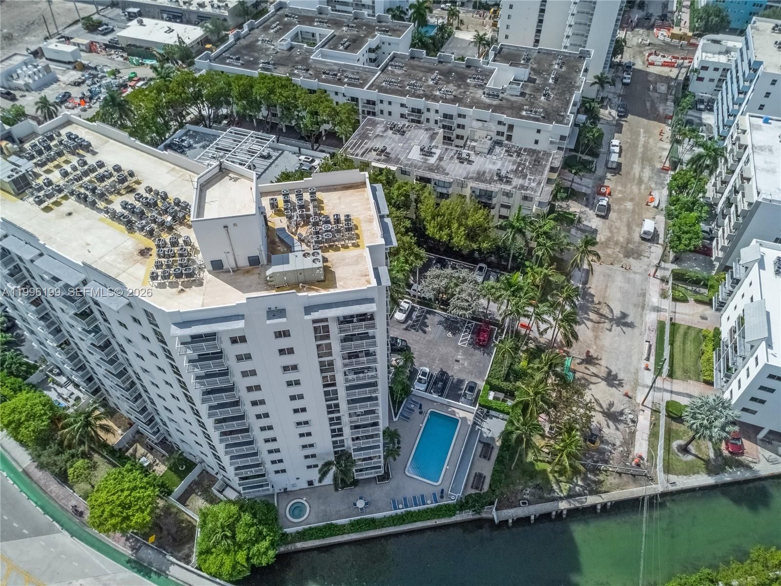 Real estate property located at 1688 West Ave #408, Miami-dade, West Bay Plaza Condo, Miami Beach, FL