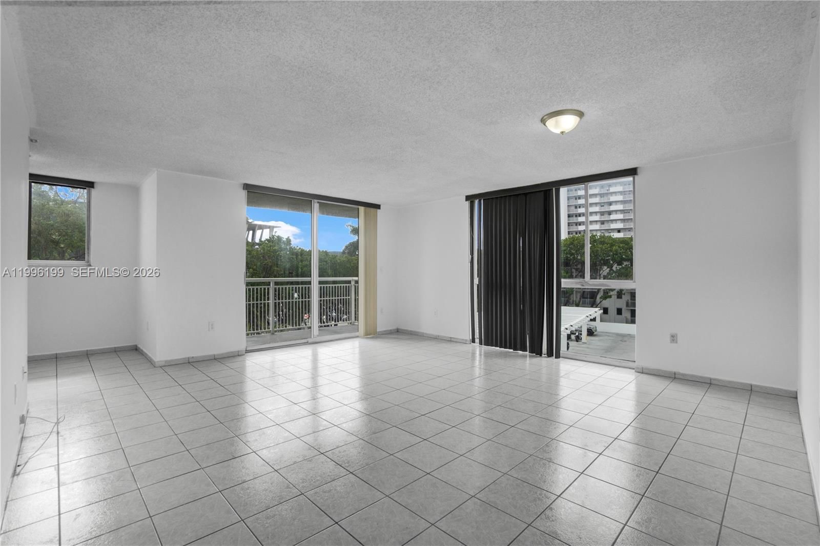 Real estate property located at 1688 West Ave #408, Miami-dade, West Bay Plaza Condo, Miami Beach, FL
