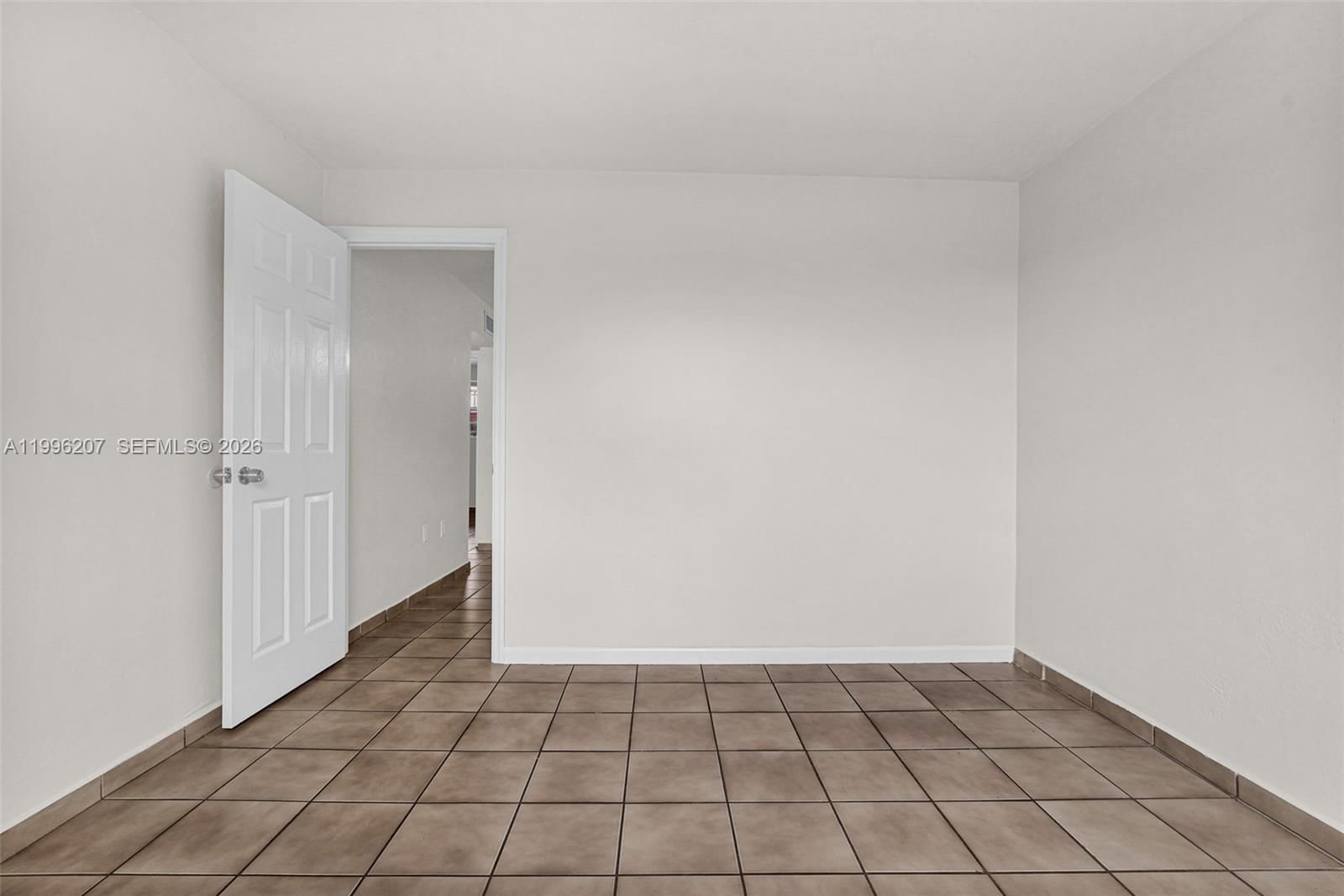 Real estate property located at 4655 Palm Ave #205, Miami-dade, Royal Palm Gardens Condo, Hialeah, FL