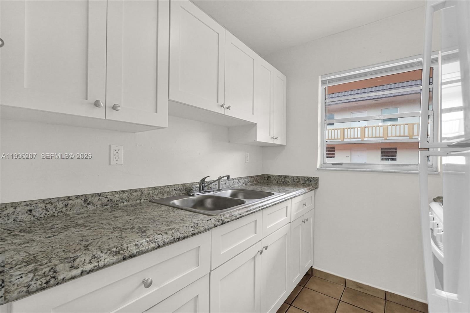 Real estate property located at 4655 Palm Ave #205, Miami-dade, Royal Palm Gardens Condo, Hialeah, FL